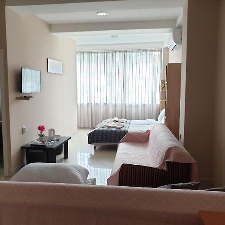 Fama Aparthotelスコピエ エクステリア 写真